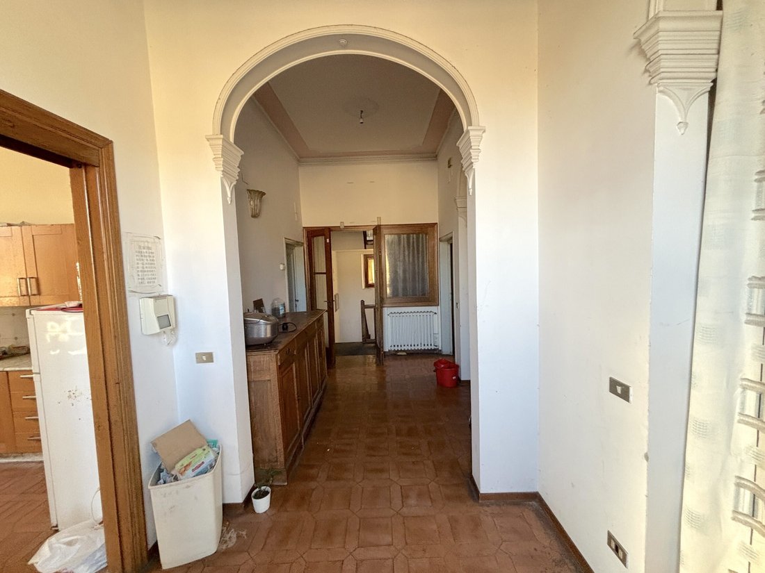 House in Historic Center, Prato, Tuscany 5 - 16538737