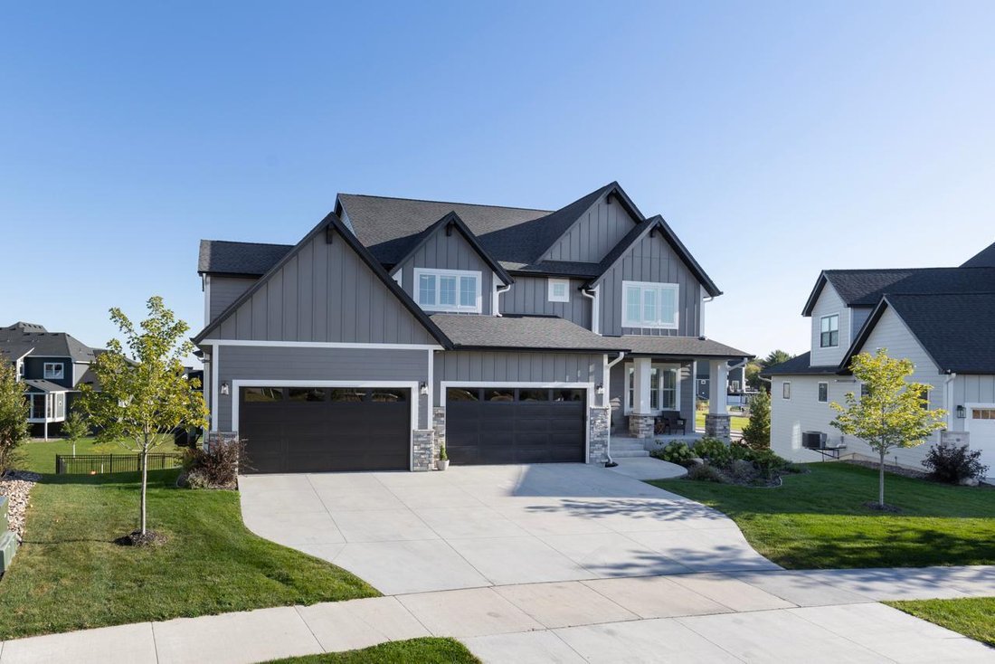 House in Maple Grove, Minnesota, United States 2 - 16540366