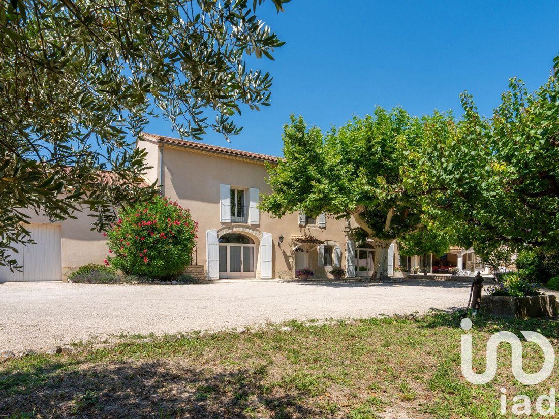 House in Saint-Saturnin-lès-Avignon, Provence-Alpes-Côte d'Azur, France 5 - 16540957