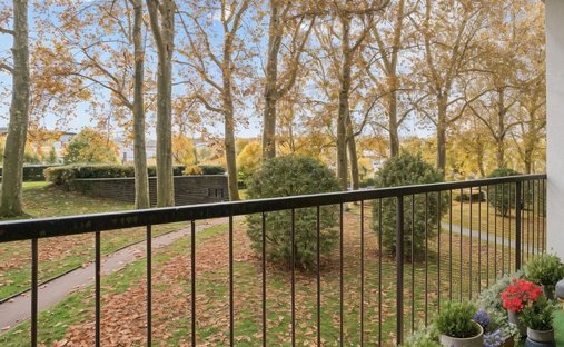 Apartment in Chateau de Vaucresson, Vaucresson, France 1