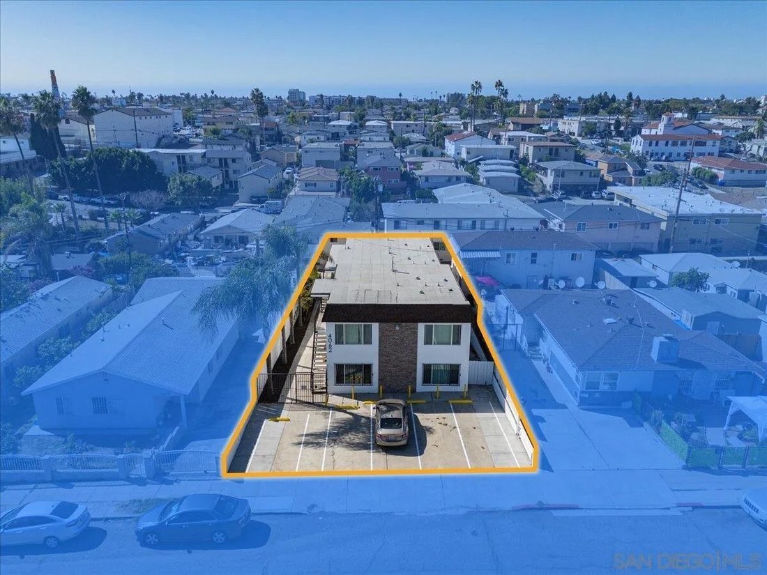 San Diego, California, United States 5 - 16541691