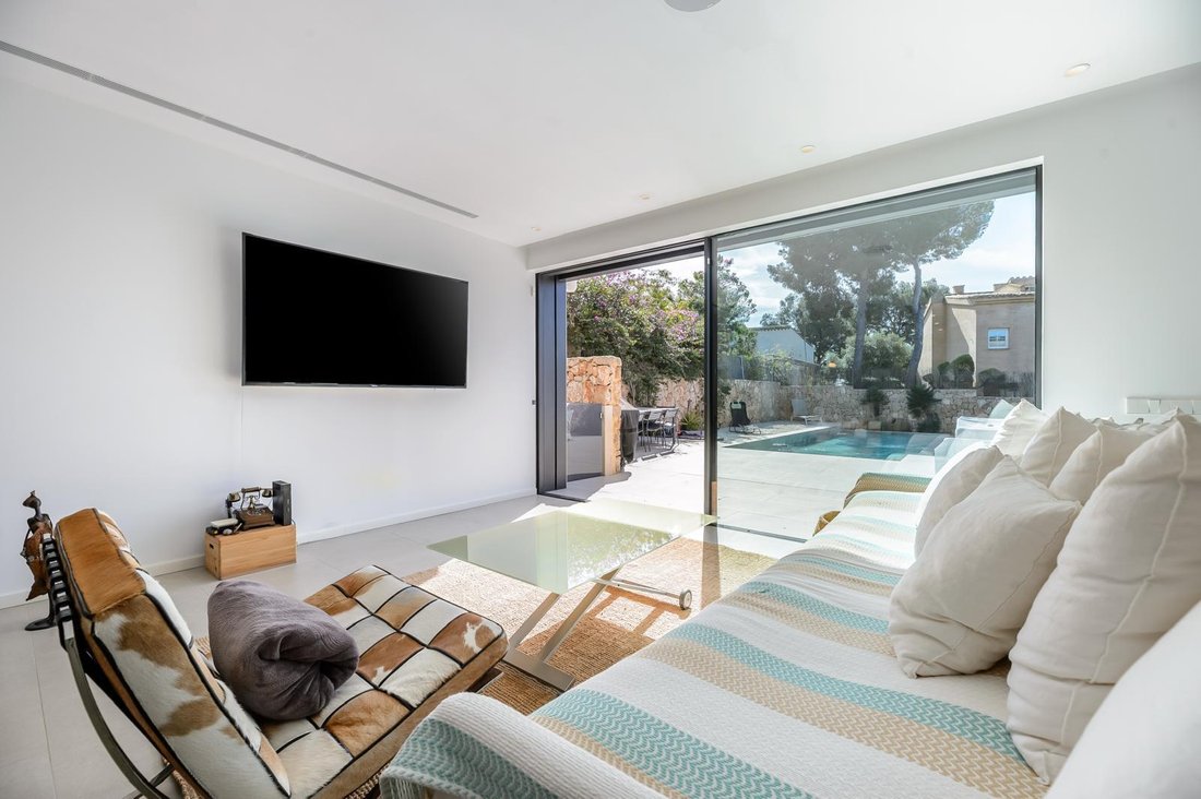 Villa in Portals Nous, Calvia, Balearic Islands 4 - 16539004