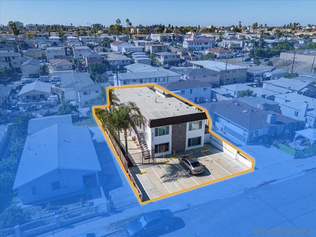 San Diego, California, United States 2 - 16541691