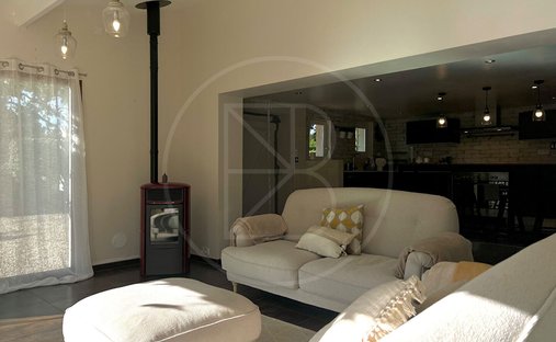 Castle for Sale in Saint-Émilion, Nouvelle-Aquitaine, France