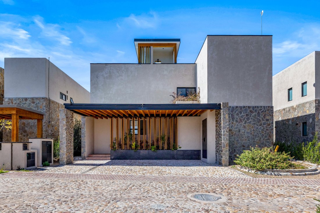 House in Presita Guadalupe, Guanajuato, Mexico 2 - 16541158