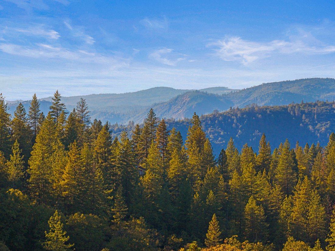 Nevada City, California, United States 2 - 16540324