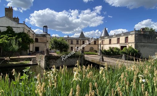 Castle for Sale in Thouars, Nouvelle-Aquitaine, France