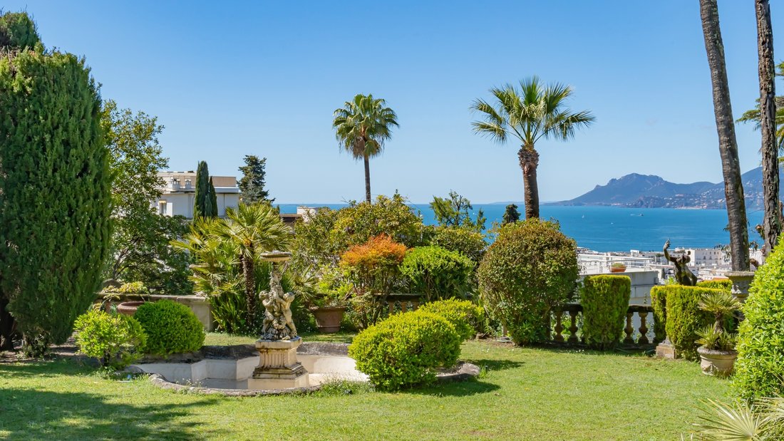 Villa in Cannes, Provence-Alpes-Côte d'Azur, France 3 - 16539551