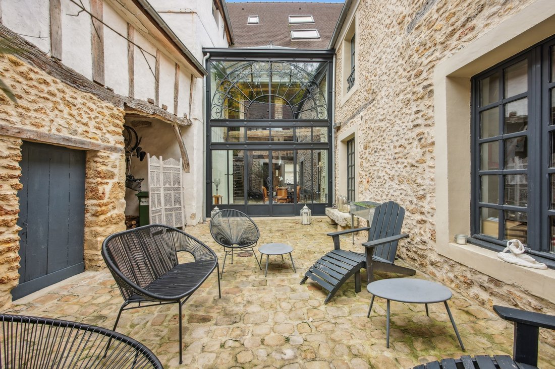 House in Saint-Léger-en-Yvelines, Ile-de-France, France 1 - 16541389