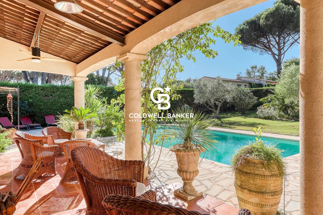 Villa in Nord, Cogolin, France 5 - 16539246