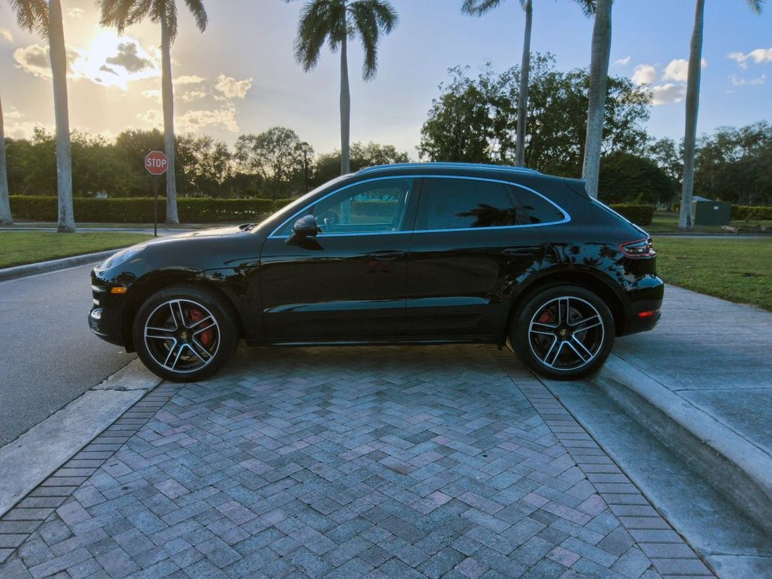 Suv in Pompano Beach, FL, United States 5 - 16543909