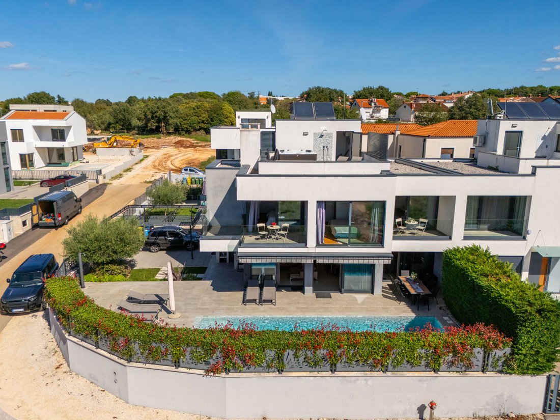 Villa in Porec, Istria County, Croatia 2 - 16543205