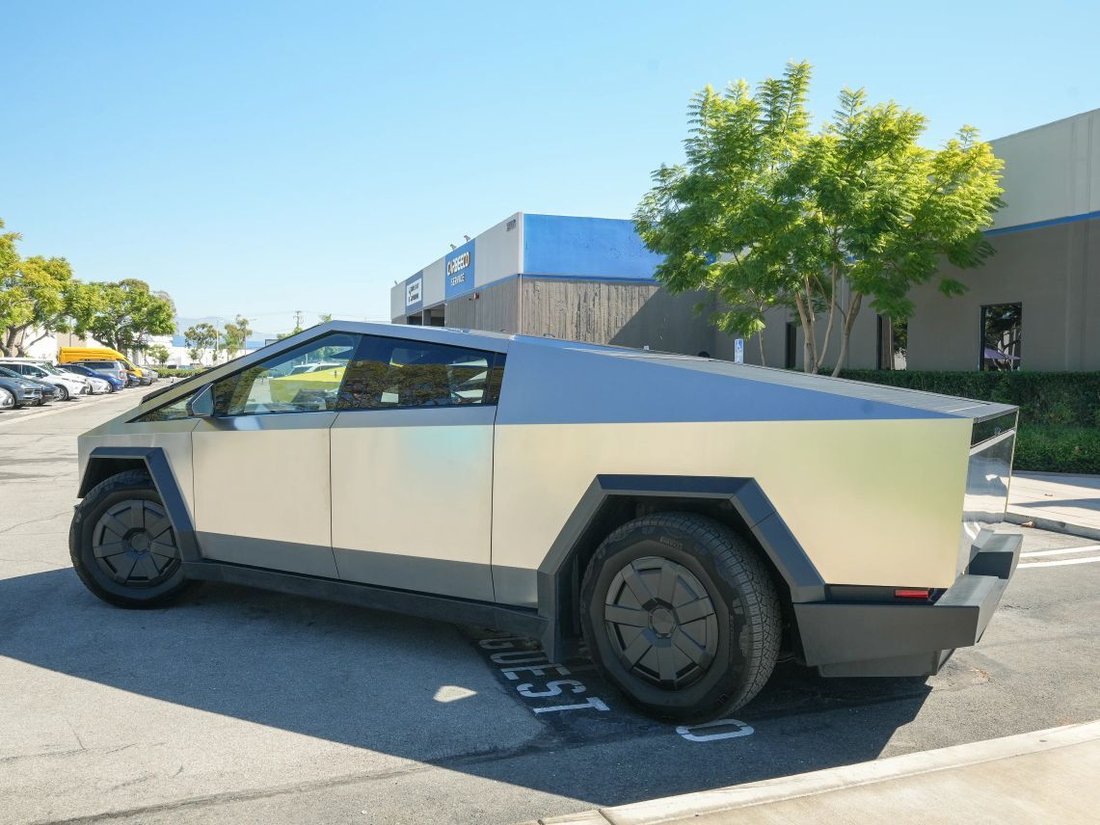 2024 Tesla Cybertruck In Costa Mesa, Ca, United States For Sale (16544103)