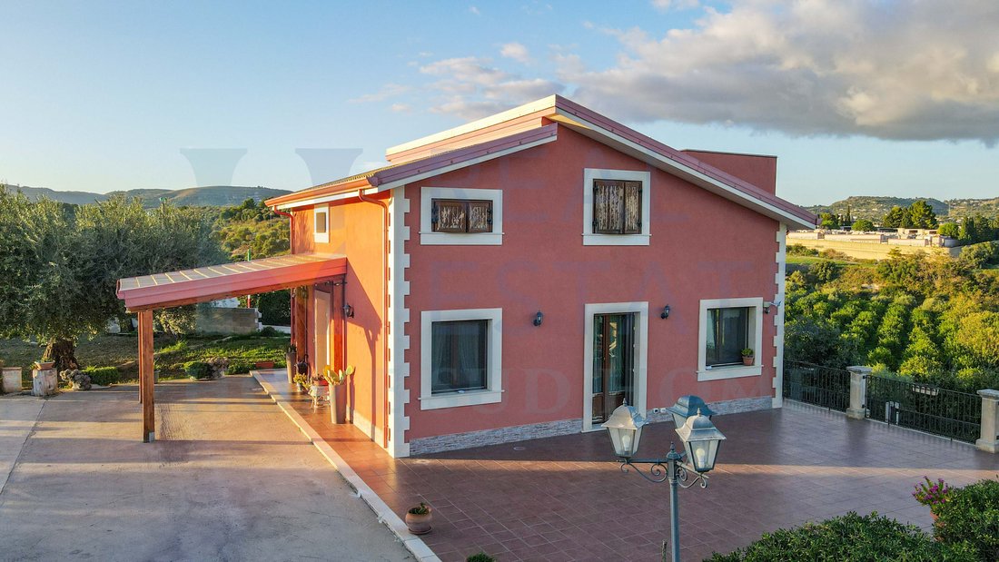 Villa in Center, Noto, Sicily 1 - 16543311