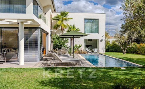 House in Aix-en-Provence, Provence-Alpes-Côte d'Azur, France 1