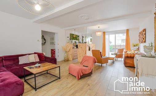 17th Century Castle In Aveyron