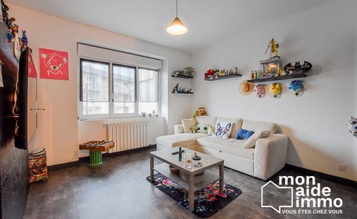 17th Century Castle In Aveyron