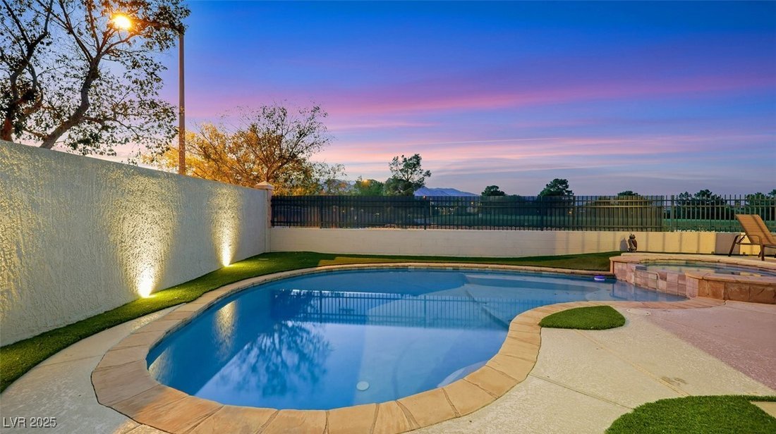House in Las Vegas, Nevada, United States 4 - 16543511