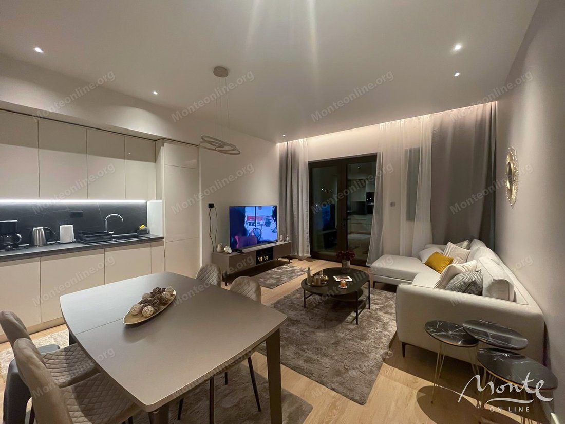 Apartment in Tivat, Tivat Municipality, Montenegro 1 - 16553548