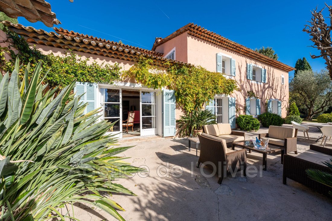 Villa in Valbonne, Provence-Alpes-Côte d'Azur, France 3 - 12817023