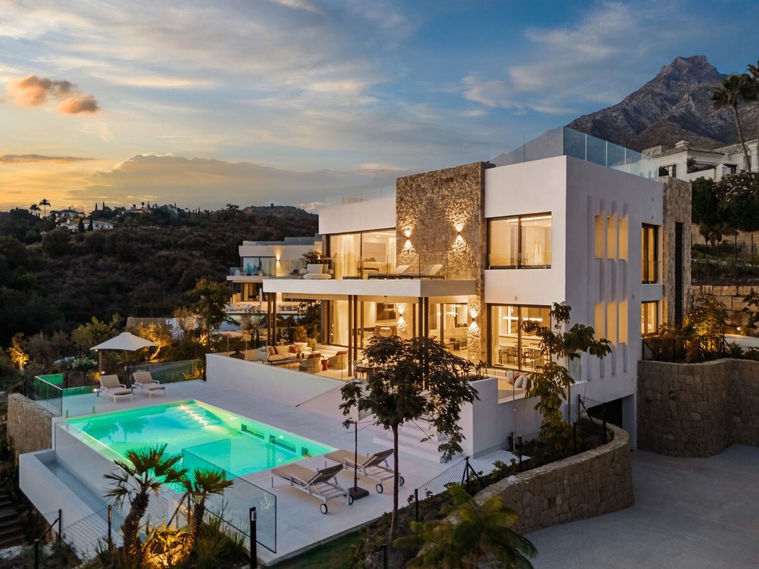 Villa in Marbella, Andalusia, Spain 1 - 16545068