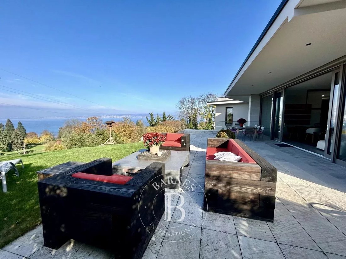 House in Evian-les-Bains, Auvergne-Rhône-Alpes, France 2 - 16545155