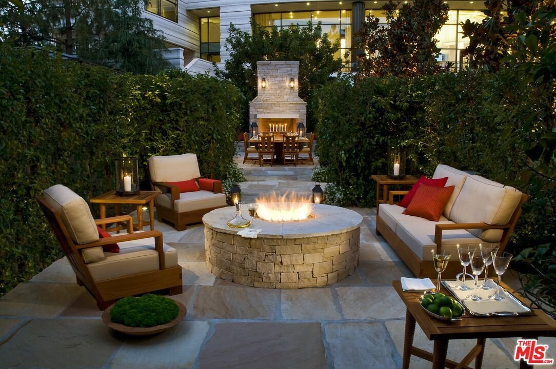 Condo in Los Angeles, California, United States 5 - 16554292
