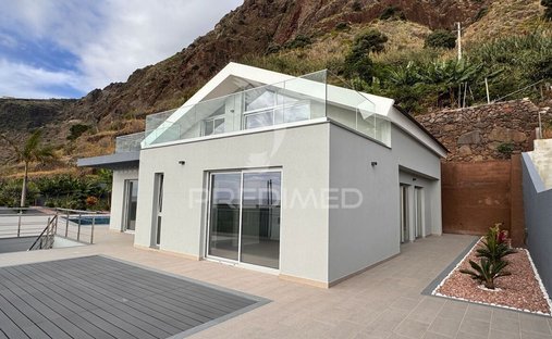 House in Paul do Mar, Madeira, Portugal 1