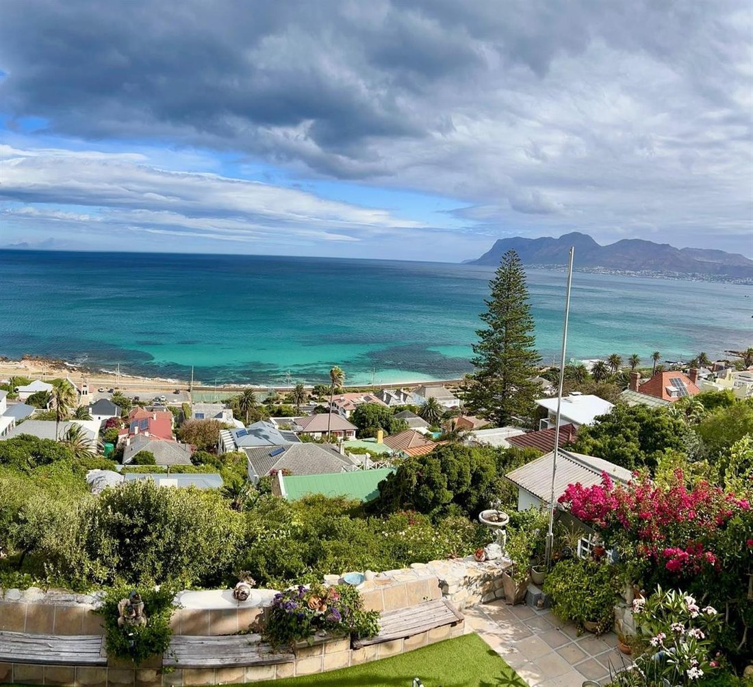 House in Saint James, Cape Town, South Africa 2 - 16551831