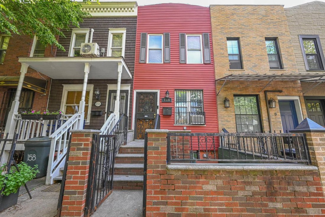 House in New York, New York, United States 1 - 16550917