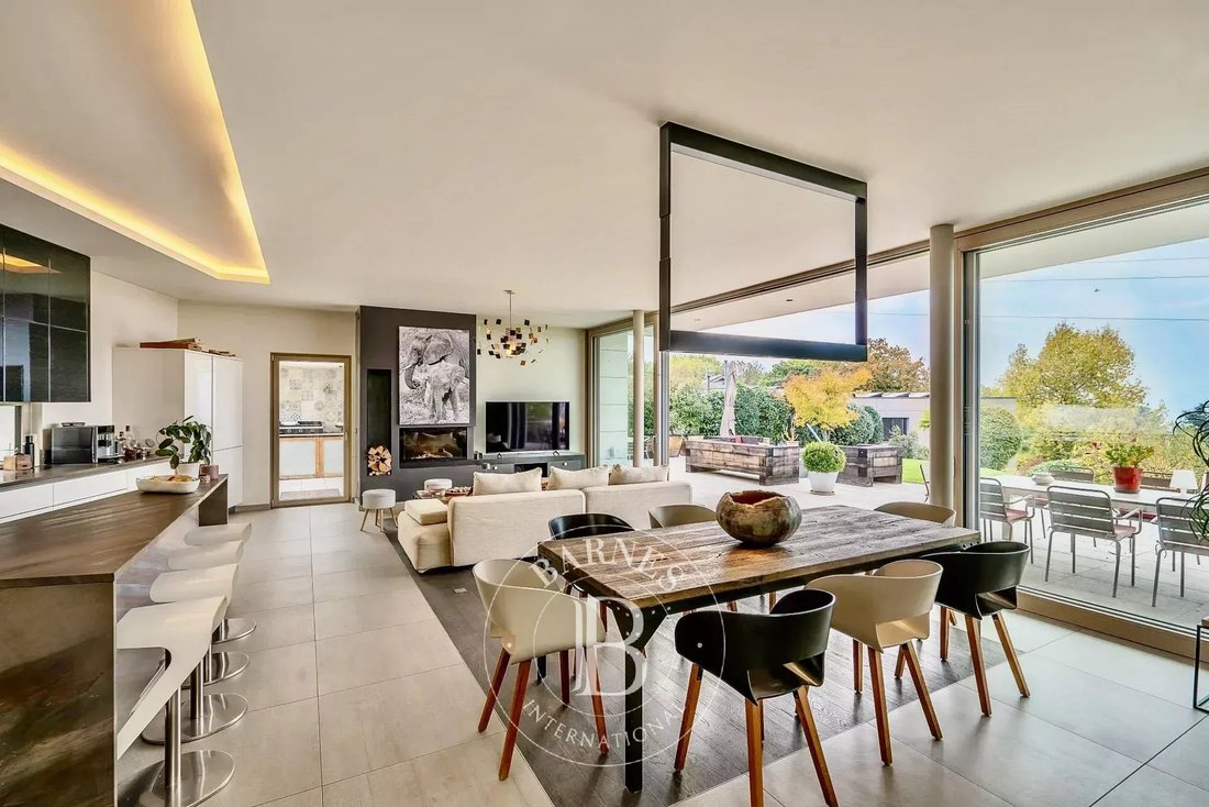 House in Evian-les-Bains, Auvergne-Rhône-Alpes, France 5 - 16545155
