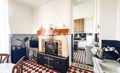 Castle for Sale in Casteljaloux, Nouvelle-Aquitaine, France