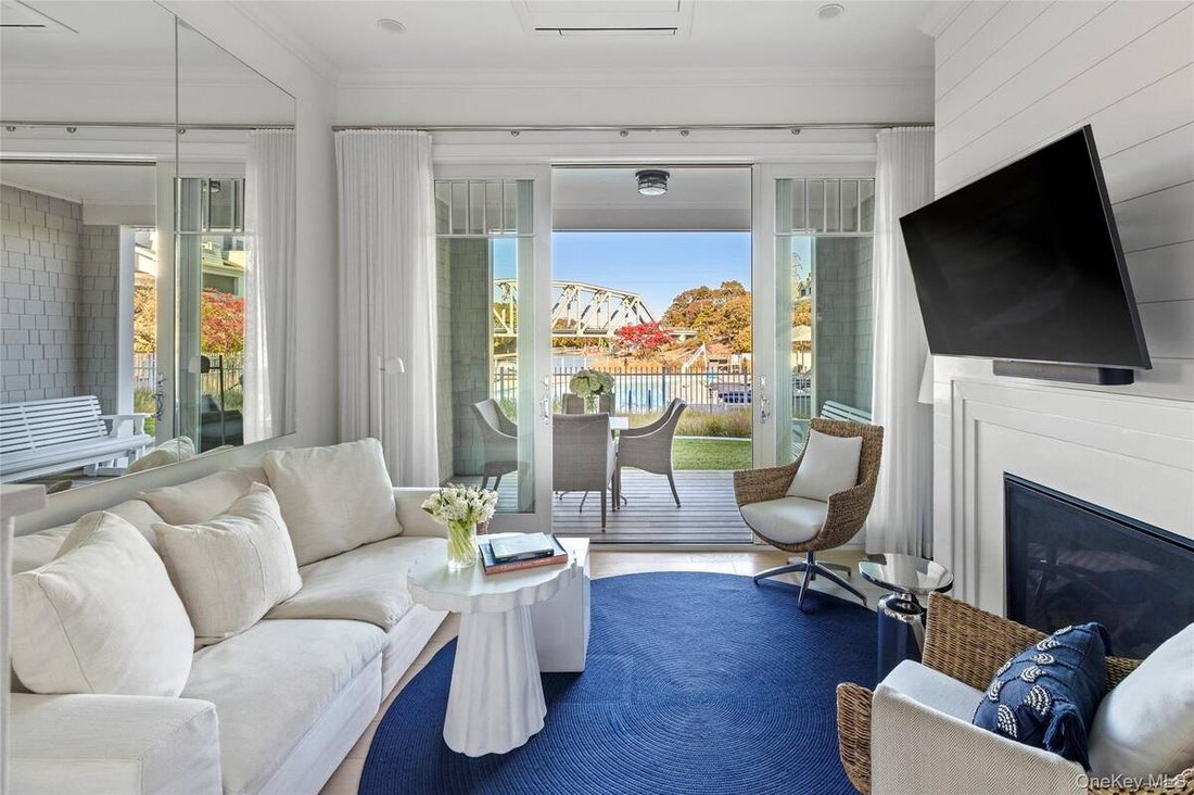 House in Hampton Bays, New York, United States 5 - 16499134