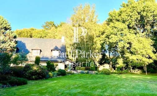 Castle for Sale in Auray, Brittany, France