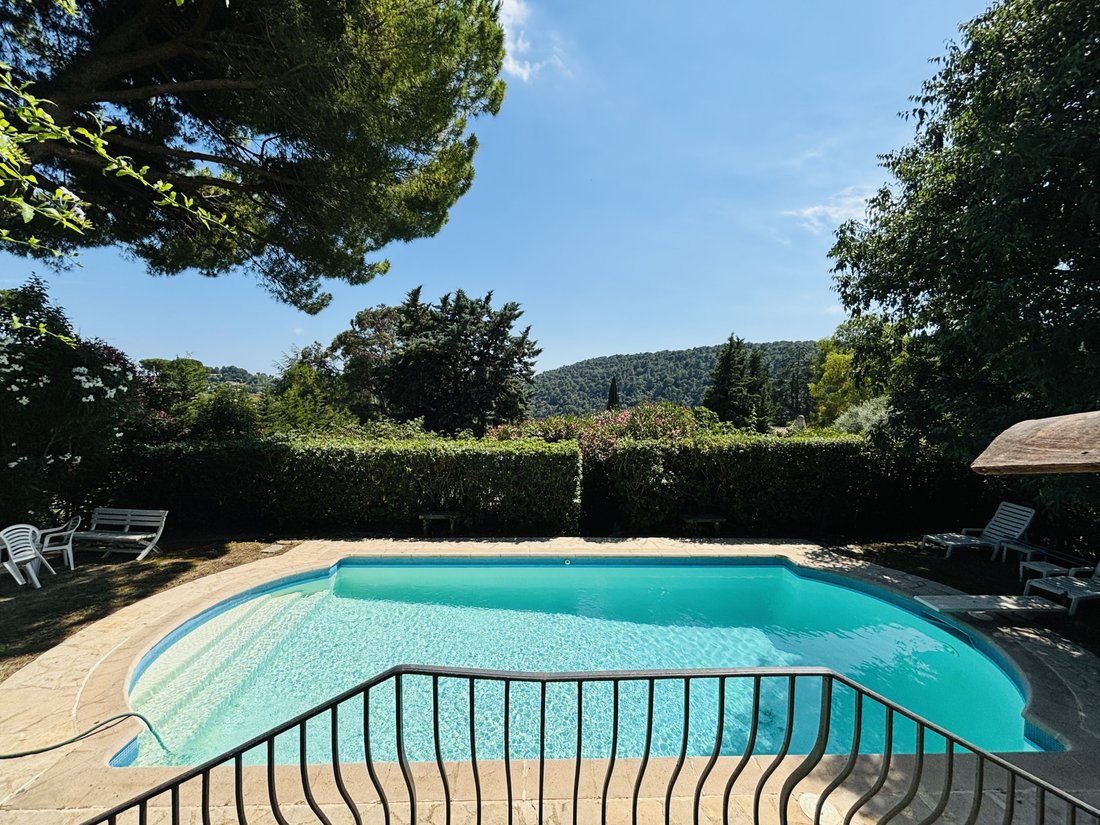 Villa in Plan de Noves, Vence, France 2 - 16546565