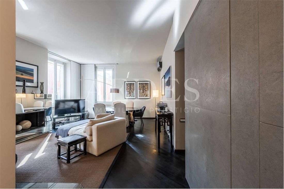 Apartment in Historic Center, Modena, Emilia-Romagna 4 - 16546938