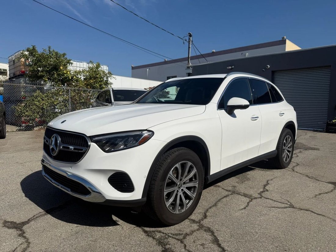 Suv in Azusa, CA, United States 1 - 16550072