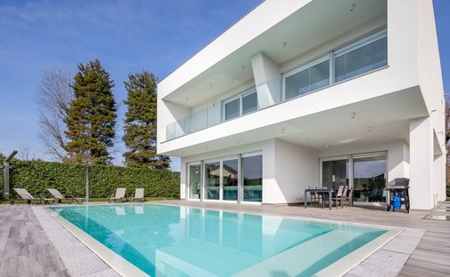 House in Guanzate, Lombardy, Italy 1