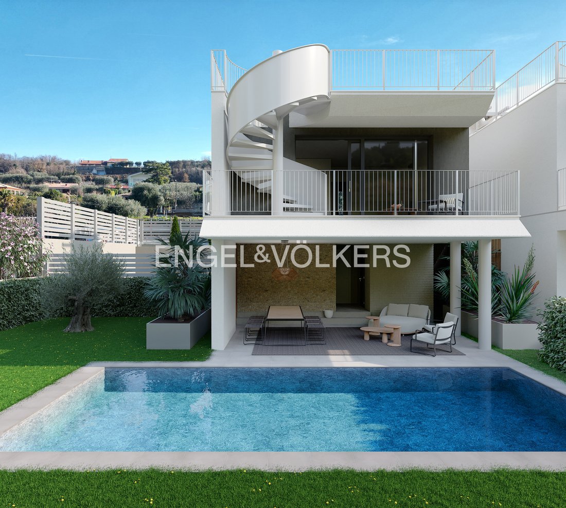 Villa in Lazise, Veneto, Italy 3 - 16544708