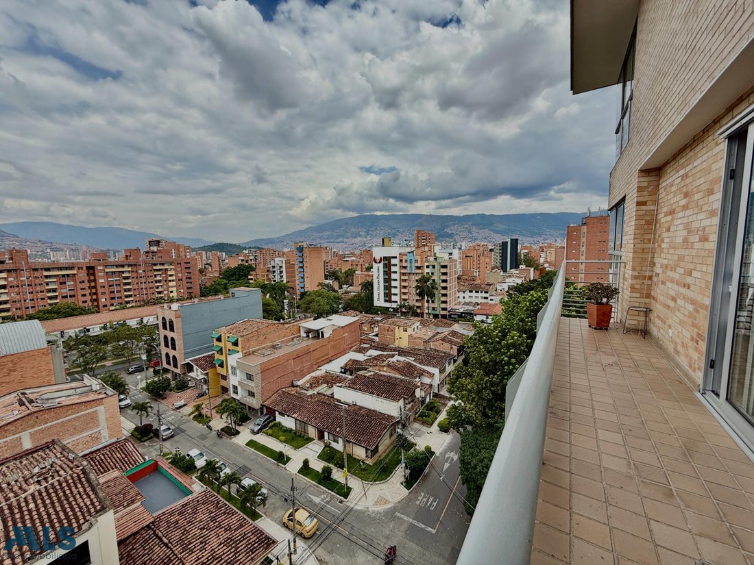 Apartment in Medellín, Antioquia, Colombia 2 - 16552350