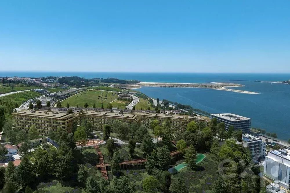 Apartment in Canidelo, Porto District, Portugal 1 - 16550908