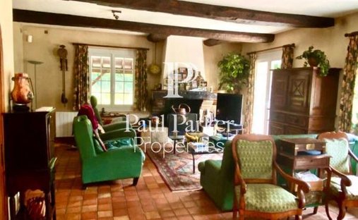 Castle for Sale in Auray, Brittany, France