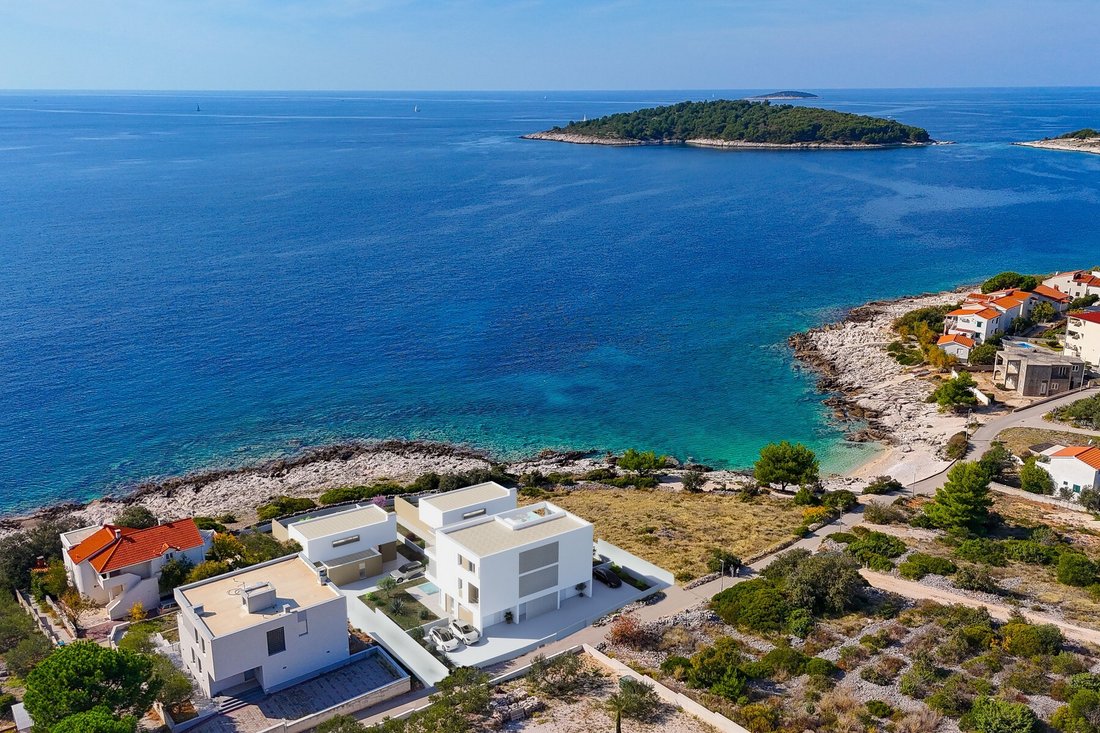 Land in Rogoznica, Sibenik-Knin County, Croatia 3 - 16549080