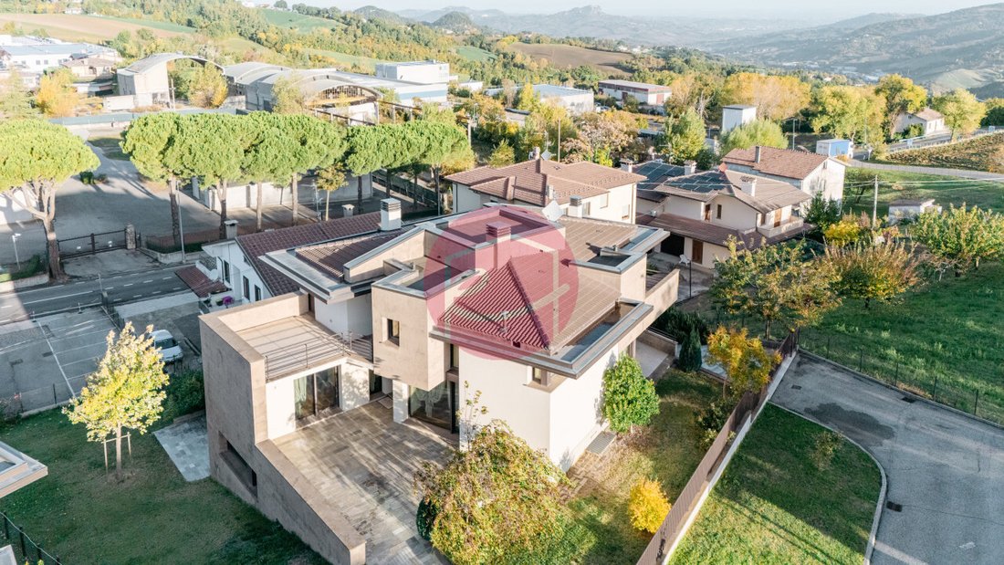 Villa in Italy 4 - 16548019