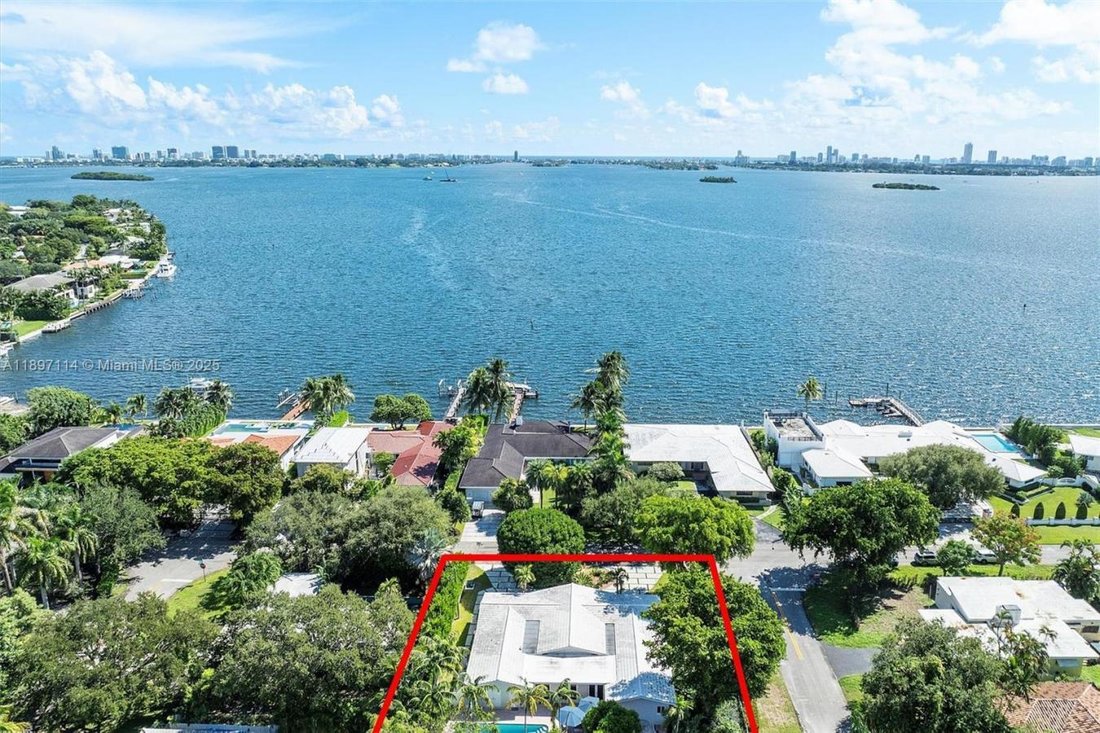 House in Miami, Florida, United States 2 - 16549035