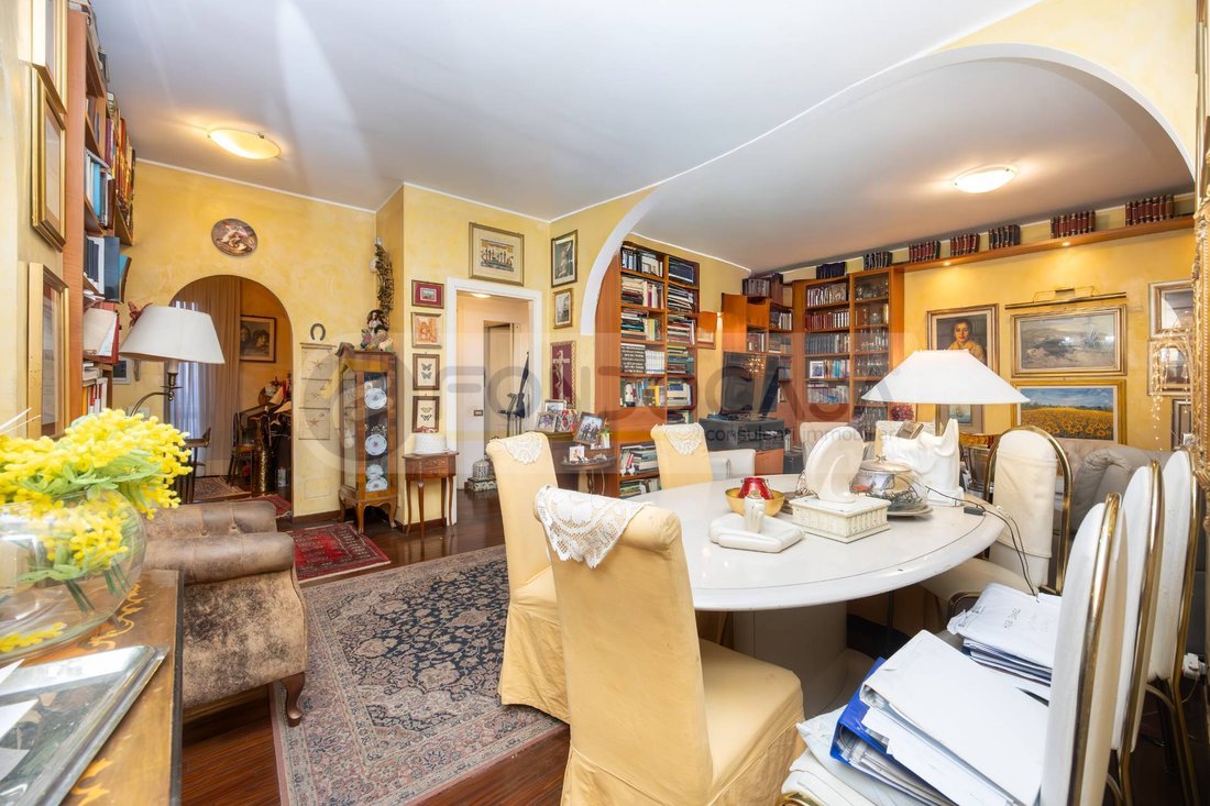 Apartment in Precotto, Milan, Italy 3 - 16547513