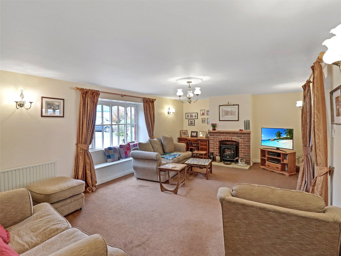 House in Frithelstockstone, England 5 - 16546843