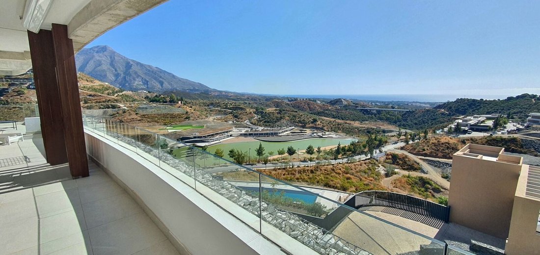 Apartment in La Quinta, Benahavis, Andalusia 4 - 16550964