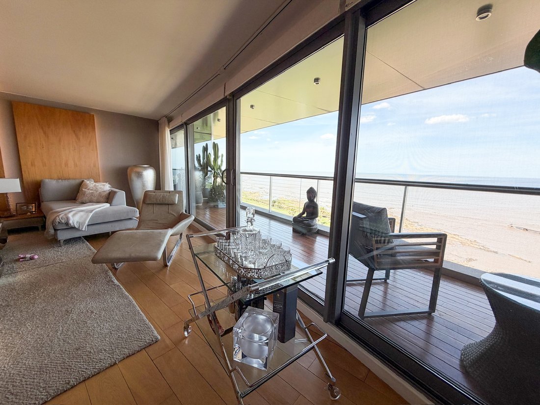 Apartment in Montevideo, Departamento de Montevideo, Uruguay 2 - 16545962