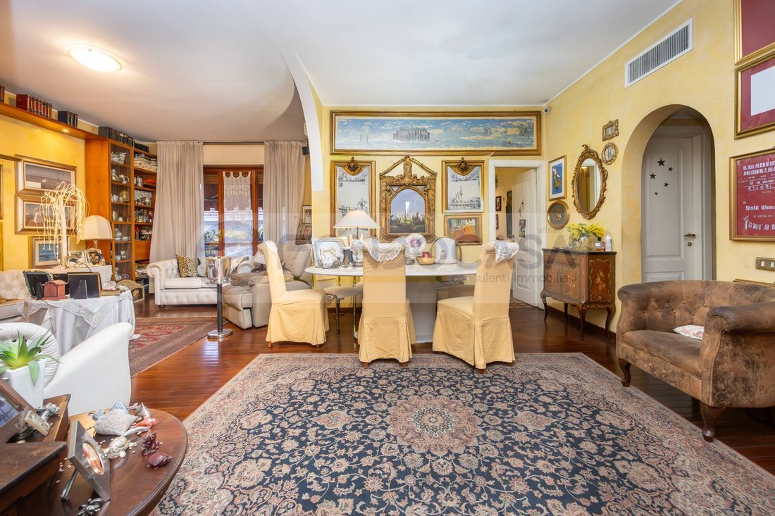 Apartment in Precotto, Milan, Italy 2 - 16547513